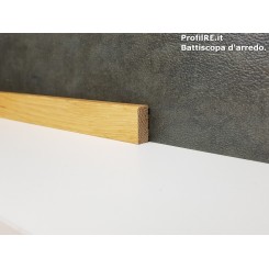 Battiscopa profilo Rovere massello basso bordo quadro alto 2 cm spessore 1 cm