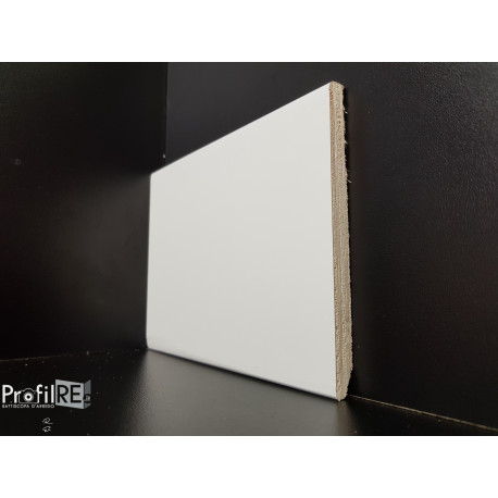 battiscopa bianco ral 9010 alto in legno moderno bordo quadro 12 centimetri (2)