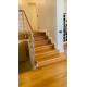 battiscopa alto bianco inglese su scale posato (1)