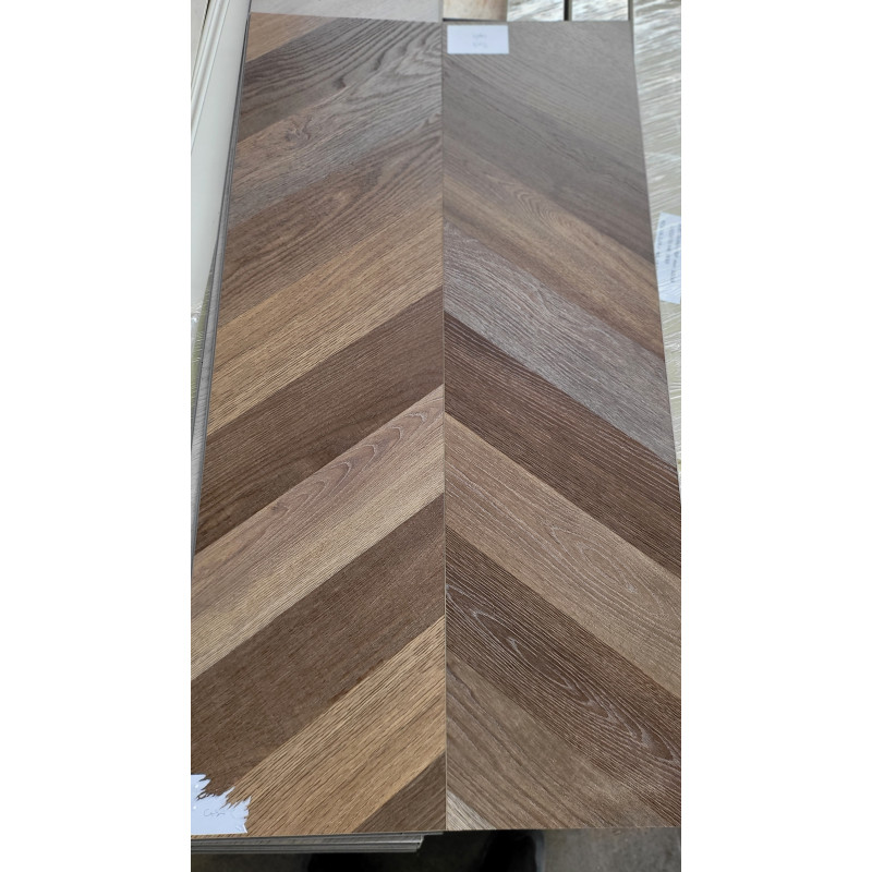 Pavimento SPC spina 45 finitura Rovere casale posa flottante mm 6