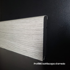 Battiscopa per pavimenti in spc vinile finitura rovere bianco manarà