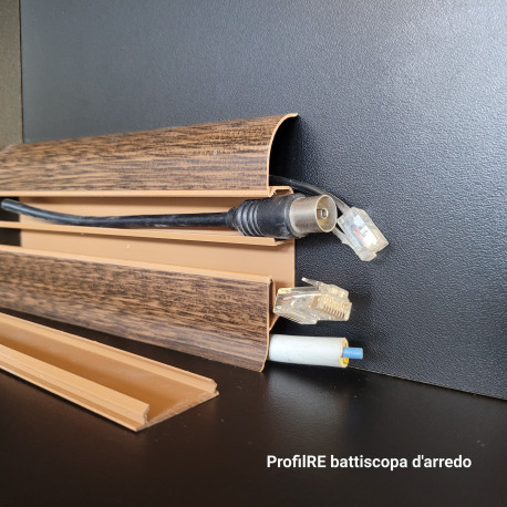 Battiscopa passafilo portacavi con sportello estraibile effetto wengè (1)