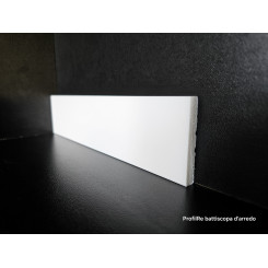 Battiscopa molto flessibile di soli 8 mm molto flessibile alto 5 cm colore bianco da verniciare