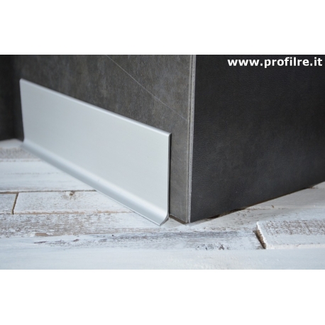 battiscopa zoccolino in alluminio satinato alto cm 6
