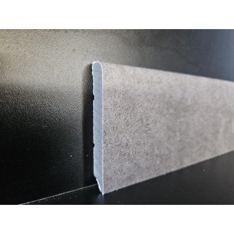 Battiscopa per pavimenti SPC in pvc espanso decoro antracite chiaro impermeabile di cm 7,5 