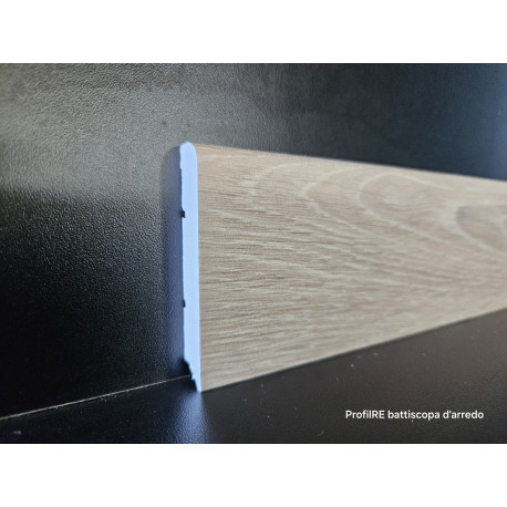 Battiscopa per pavimenti SPC in pvc espanso decoro Rovere chiaro maestrale impermeabile di cm 7,5 