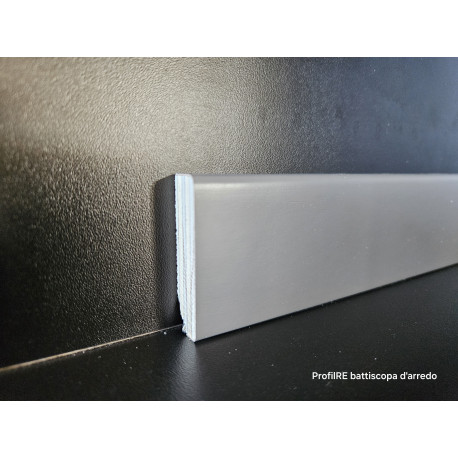 Battiscopa ral 7037 di 5 cm spessore mm 13 squadrato verniciato ral grigio polvere