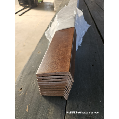 Coprifilo con aletta tinto noce scuro in legno