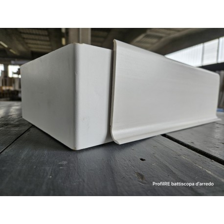 Battiscopa in pvc estruso colore bianco e nero altezza cm 10 (2)