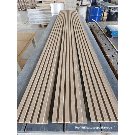 Cannettato rovere chiaro rivestimento parete 2