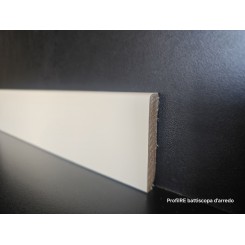Battiscopa verniciato ral 1013 basso di 5 cm moderno in legno impiallacciato
