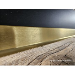 Battiscopa in vero allumiion effetto oro spazzolato extra resistente alto cm 6 uno zoccolino oro molto brillante