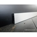 Battiscopa zoccolino basso alluminio argento spazzolato altezza cm 4 spessore cm 1