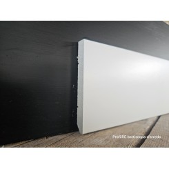Battiscopa HDF anti umidità extra resistente bordo quadro altezza cm 10 spessore mm 12 verniciato ral 9010 slim