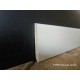 Battiscopa zoccolino bianco RAL 9002 bianco grigiastro di 7 cm in legno bordo tondo.