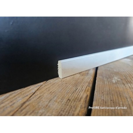 Battiscopa zoccolino 2 cm bianco in legno massello ultra slim in altezza e spessore