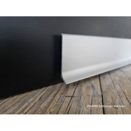 Battiscopa alluminio satinato di cm 5 spessore mm 10 sgusciato