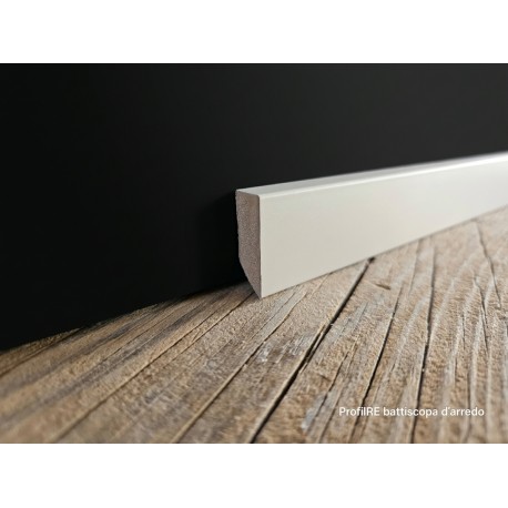 Battiscopa 3 cm ral 9010 economico ma di qualità, pellicolato + verniciatura ral e spessore mm 10.
